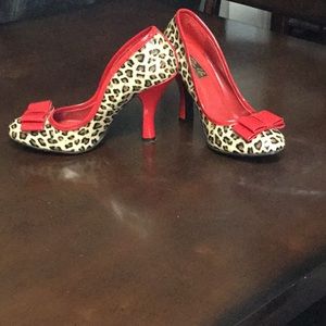 Leopard heels